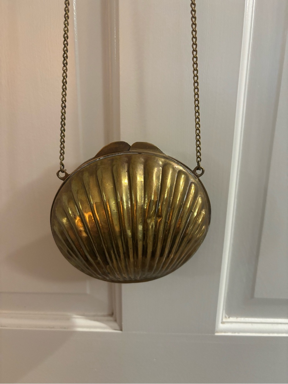 Vintage Gold Shell-Shape Evening Crossbody